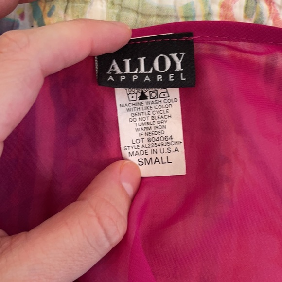 Alloy Apparel Sheer Pink Womans Blouse Size Small - Picture 5 of 8